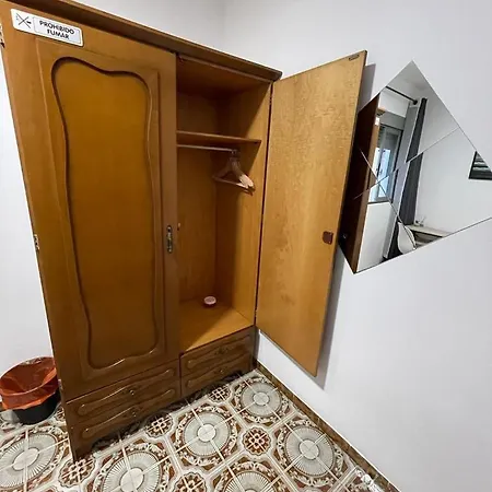 Small For 2 * Valencia