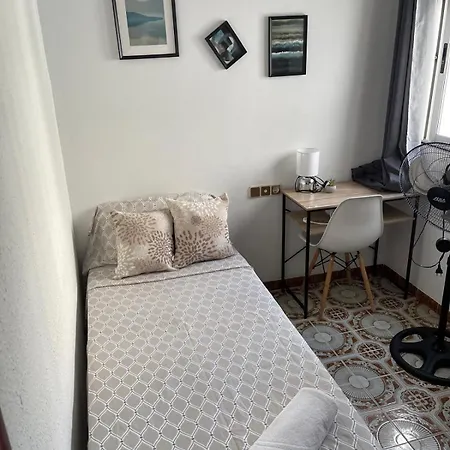 Small For 2 * Valencia